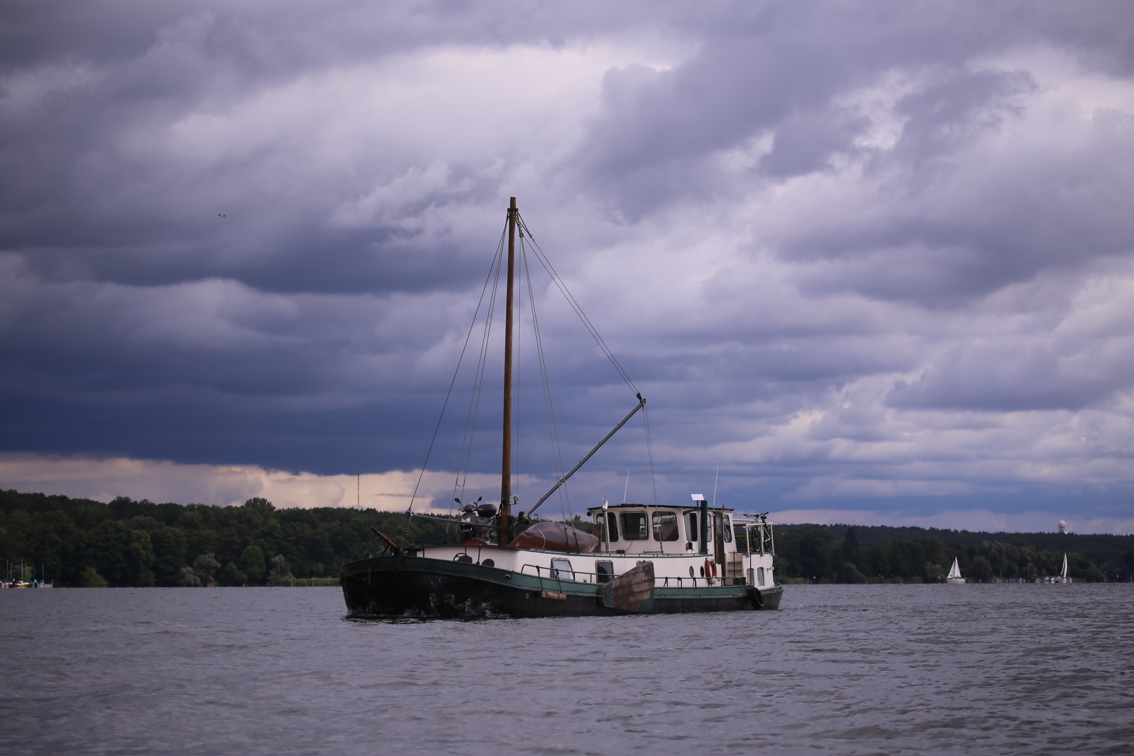Tjalk Off-Grid Wohnschiff